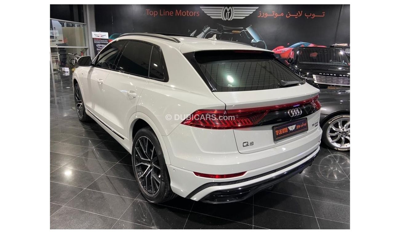 Audi Q8 S LINE