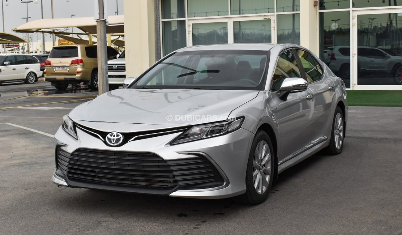 Toyota Camry HYBRID LE