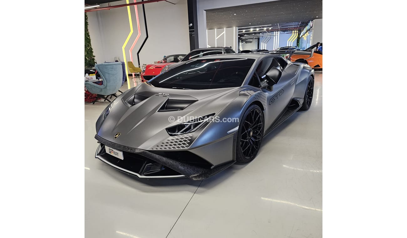 Lamborghini Huracan 2022 Lamborghini Huracán STO / GCC /Forged Carbon Fiber Edition/arranty till 2027Under Agency W