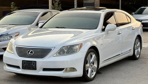 Lexus LS460