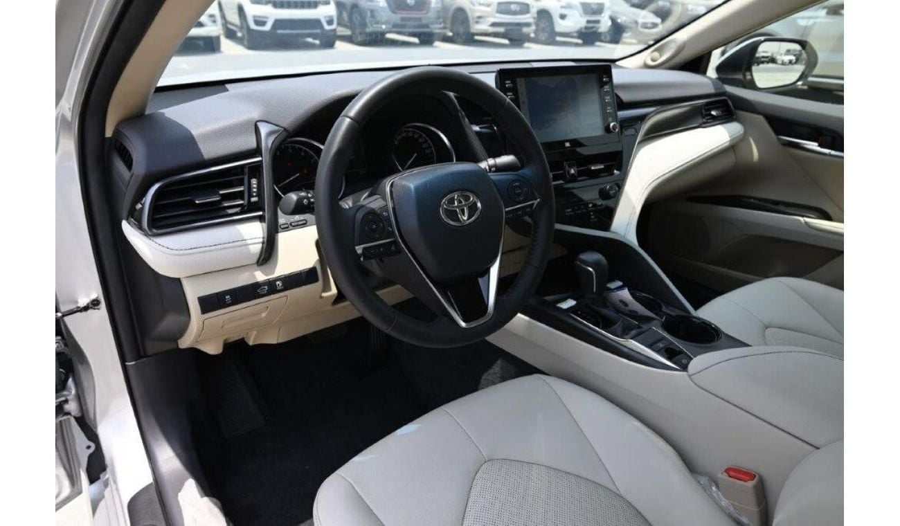 Toyota Camry GLEX 2.5L Petrol Automatic - Euro 4