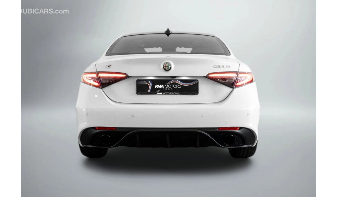 ألفا روميو جوليا Q2 / 7 Year Alfa Romeo Warranty & 5 Year Service Contract / Delivery Kms