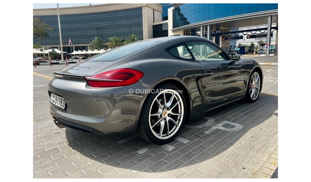 Porsche 718 Cayman Porsche Cayman S (981)  2014 | 86.000km | This particular car was purchased new in UAE, GCC specific