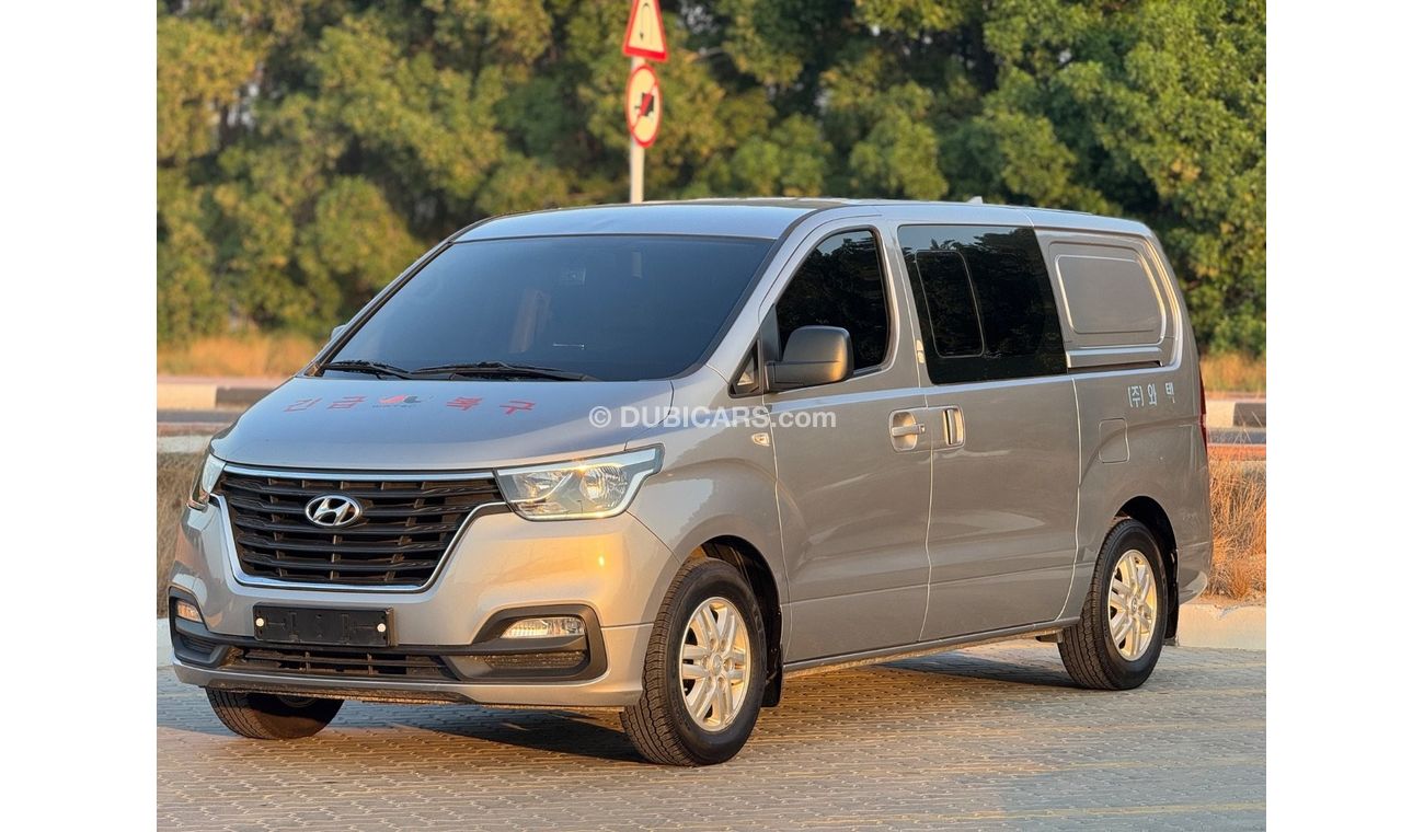 Hyundai H1 Starex