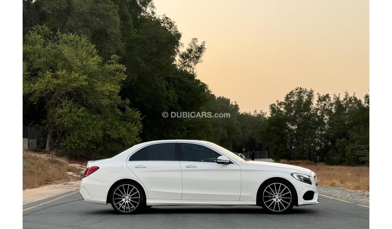 Mercedes-Benz C200 ONLY 1600/- AED MONTHLY INSTALLMENT WITH ZERO DOWN PAYMENT