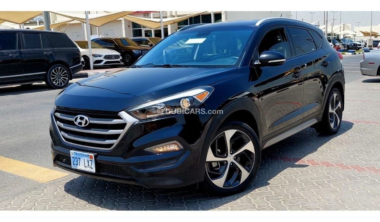 Hyundai Tucson very clean car