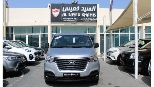 Hyundai H-1 Mid Base ACCIDENTS FREE - GCC - AUTOMATIC GEARBOX - PERFECT CONDITION INSIDE OUT