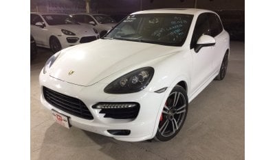 Porsche Cayenne GTS PORSCHE CAYENNE GTS 4.8L 2013, WITH GTS INTERIOR PACKAGE, ALCANTARA STEERING AND MORE..