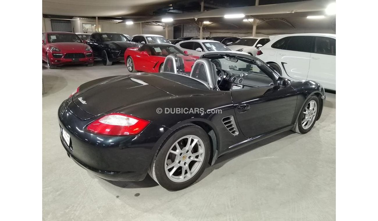 Porsche 718 Boxster 2.7L, WITH MANUAL TRANSMISSION (6MT), SPORTS CHRONO PACKAGE AND MORE.