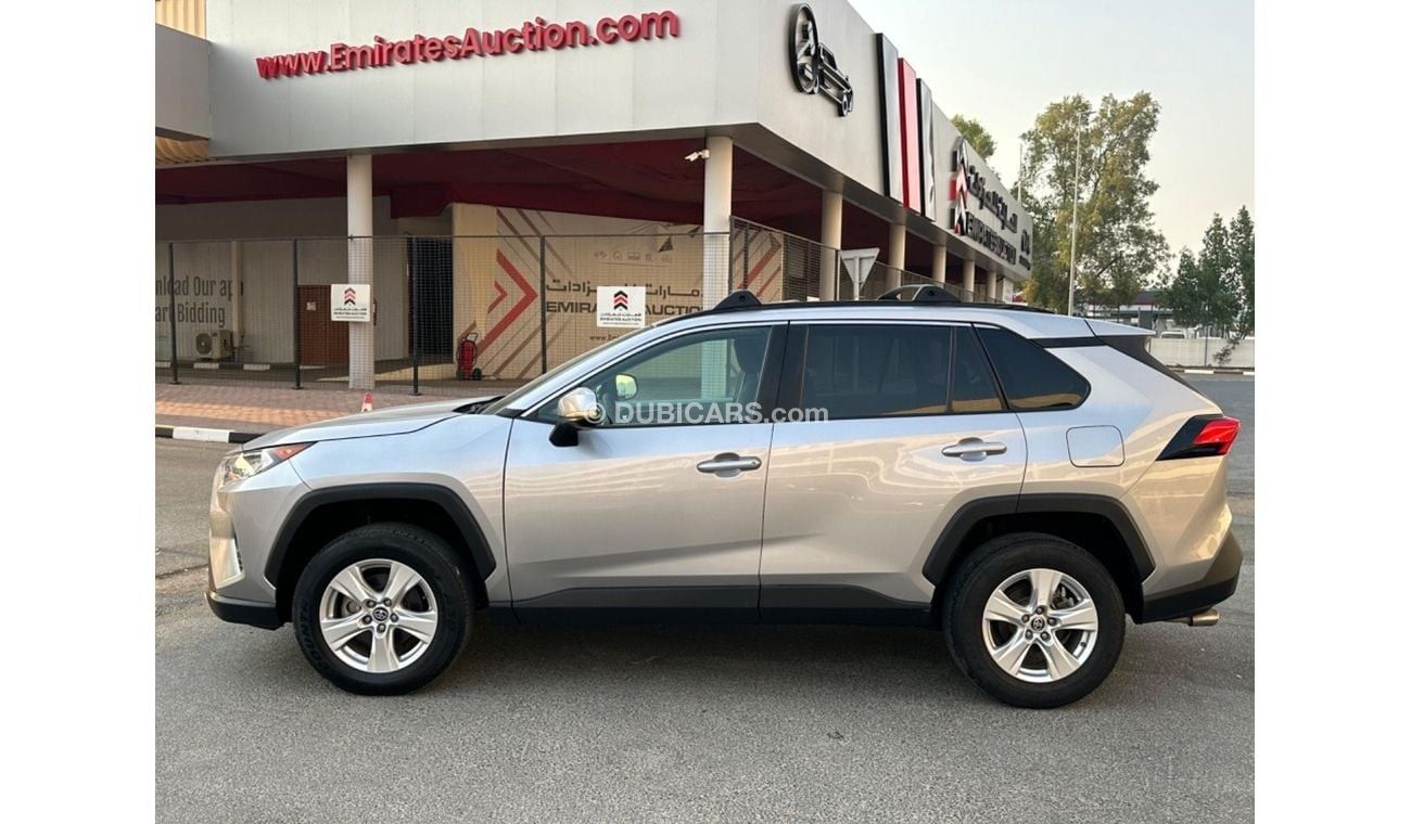 Toyota RAV4 XLE 2.5L 2020 LIMITED SUNROOF FULL OPTION 4x4 US SPEC