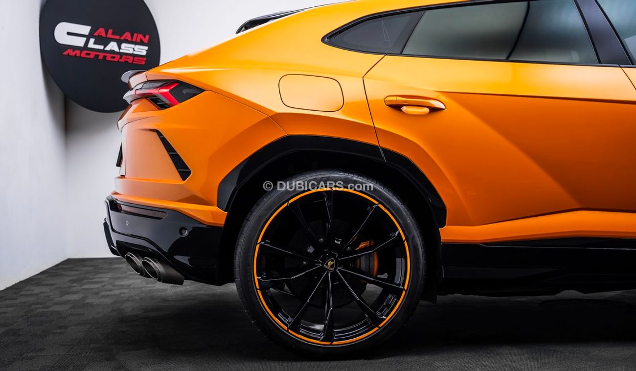 Lamborghini Urus Capsule 2022 - GCC - Under Warranty - One Free Service Available