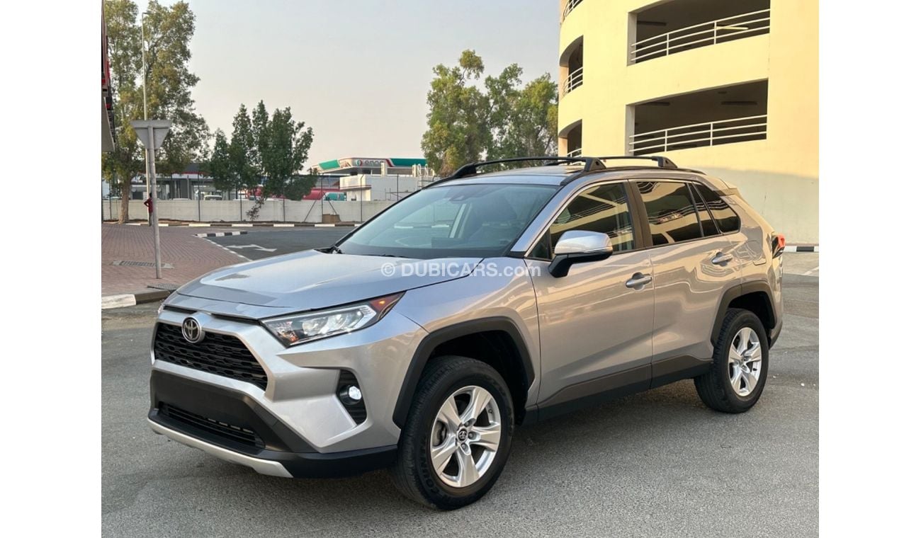 Toyota RAV4 XLE 2.5L 2020 LIMITED SUNROOF FULL OPTION 4x4 US SPEC