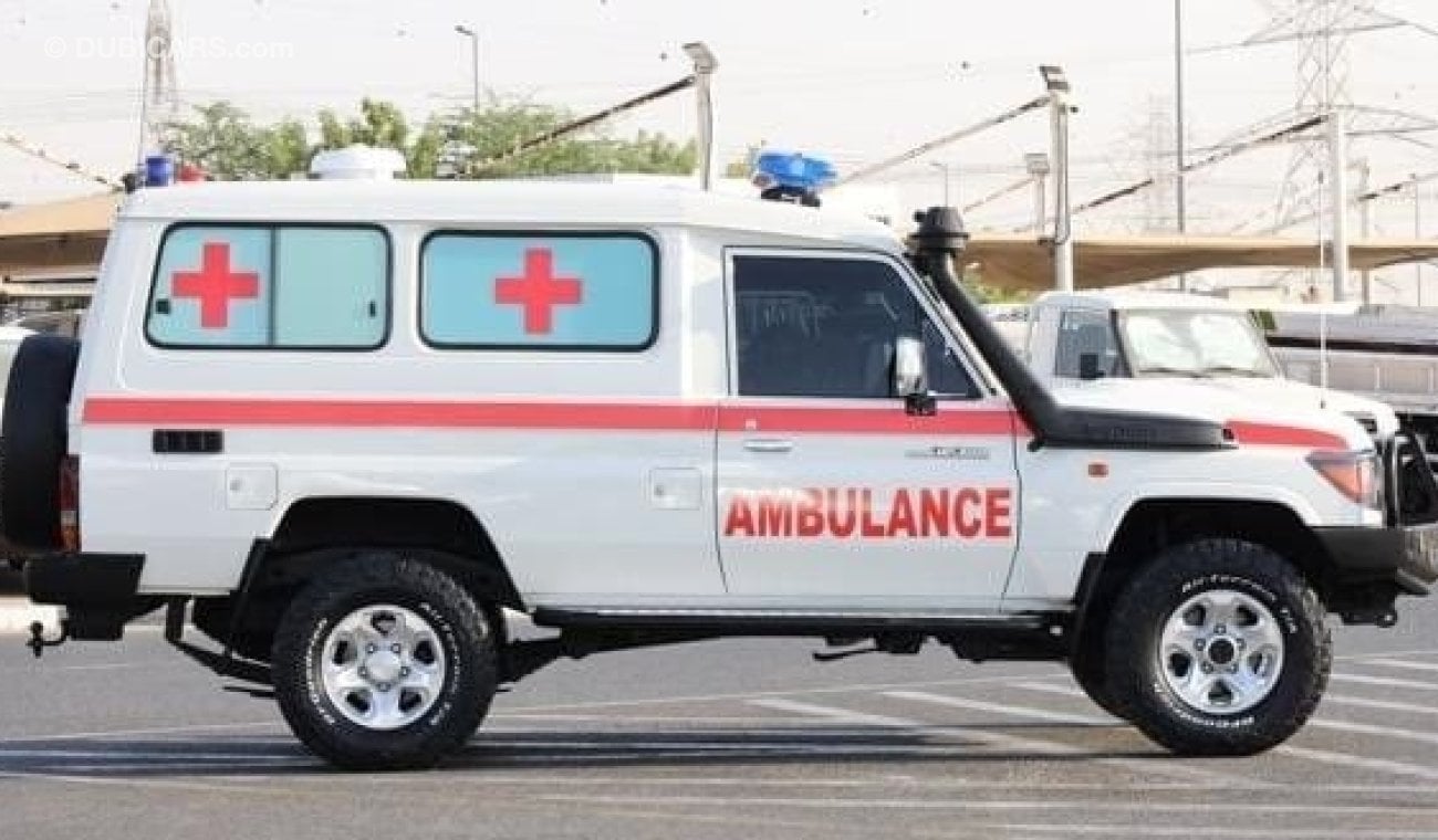 تويوتا لاند كروزر 2017 TOYOTA LAND CRUISER AMBULANCE TURBO