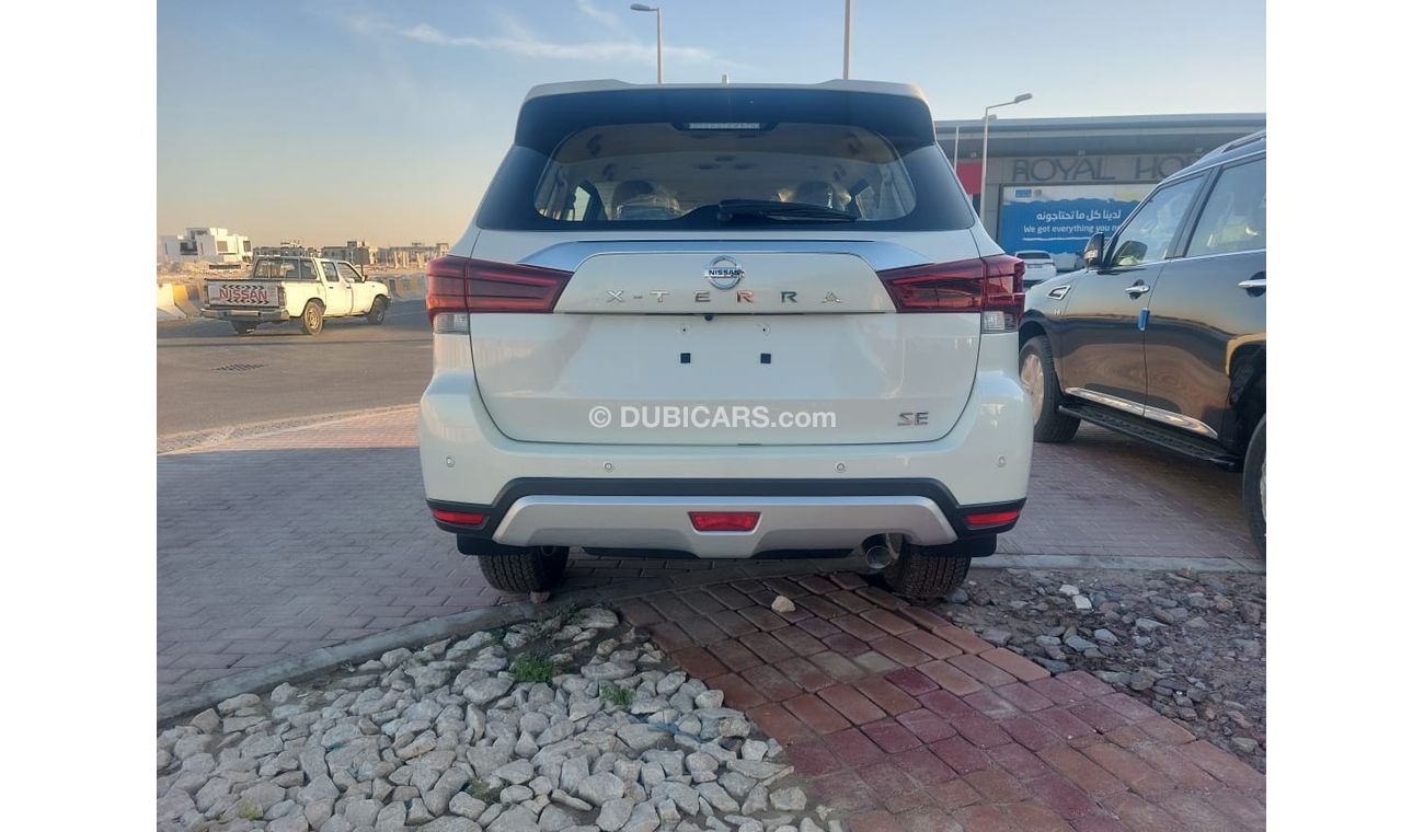 نيسان إكستيرا SE 2.5L RWD