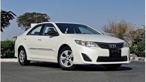 Toyota Camry Premium 2.5L-4CYL Original Paint - 103,000km - Perfect in and out