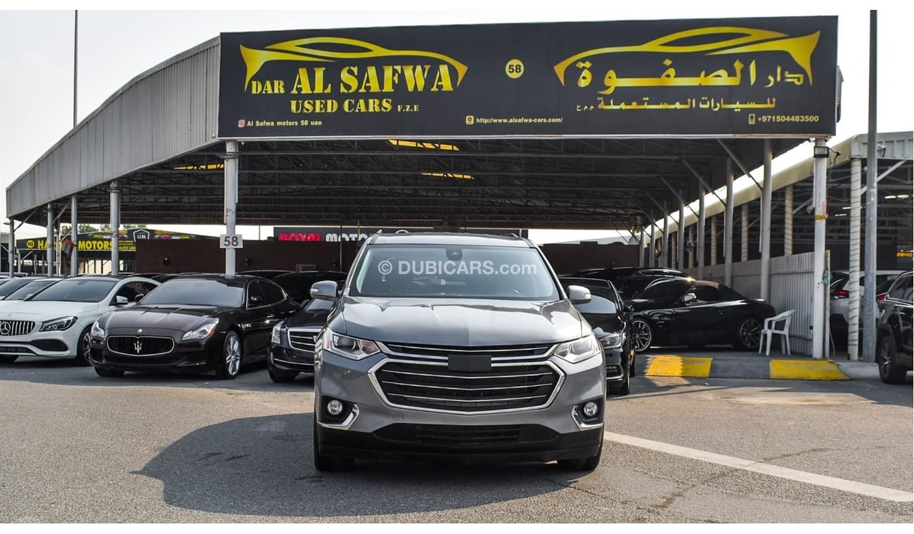 Used Chevrolet Traverse LT 2020 for sale in Dubai - 687740