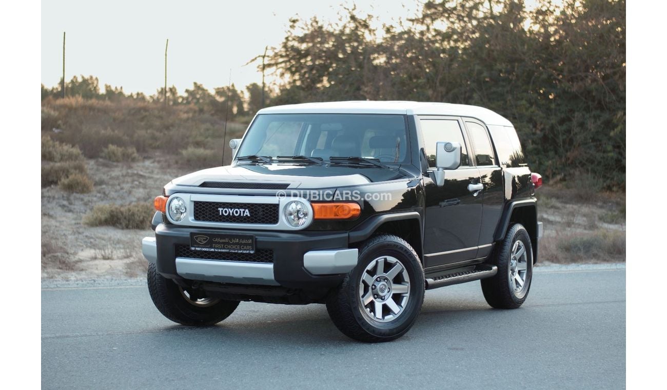 تويوتا إف جي كروزر GXR 4.0L A/T AED 2,307/month 2017 | TOYOTA FJ CRUISER | GXR 4.0L GCC | T36710