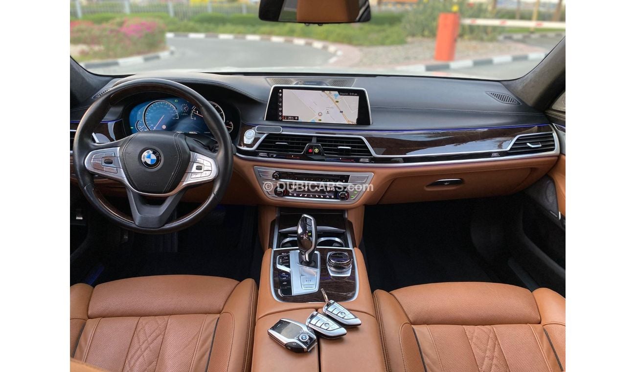 بي أم دبليو 750Li Luxury M Sport Package 4.4L full service history original package