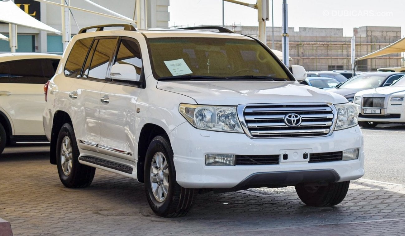 Toyota Land Cruiser GXR V8