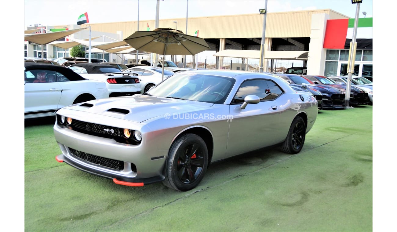 Dodge Challenger V6 SXT 3.6L