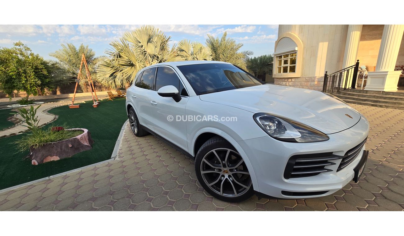 Porsche Cayenne Std 3.0L (335 HP)