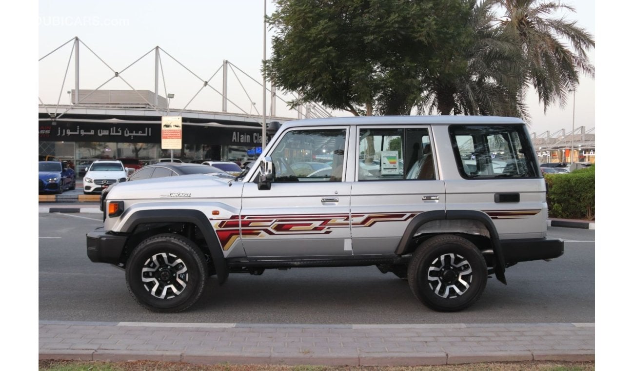 Toyota Land Cruiser Hard Top 2024YM LC76 AT4.0L petrol