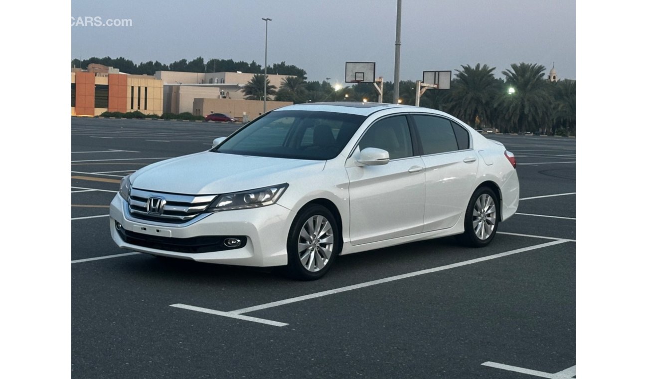 Honda Accord LX MODEL 2016 GCC CAR PERFECT CONDITION INSIDE AND OUTSIDE FULL OPTION SUN ROOF ONE OWNER NO ANY MEC
