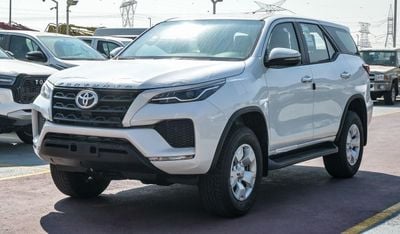 Toyota Fortuner GX2 2.4L Toyota Fortuner 2.4Ltr A/T 4X4 MY2024-WHITE