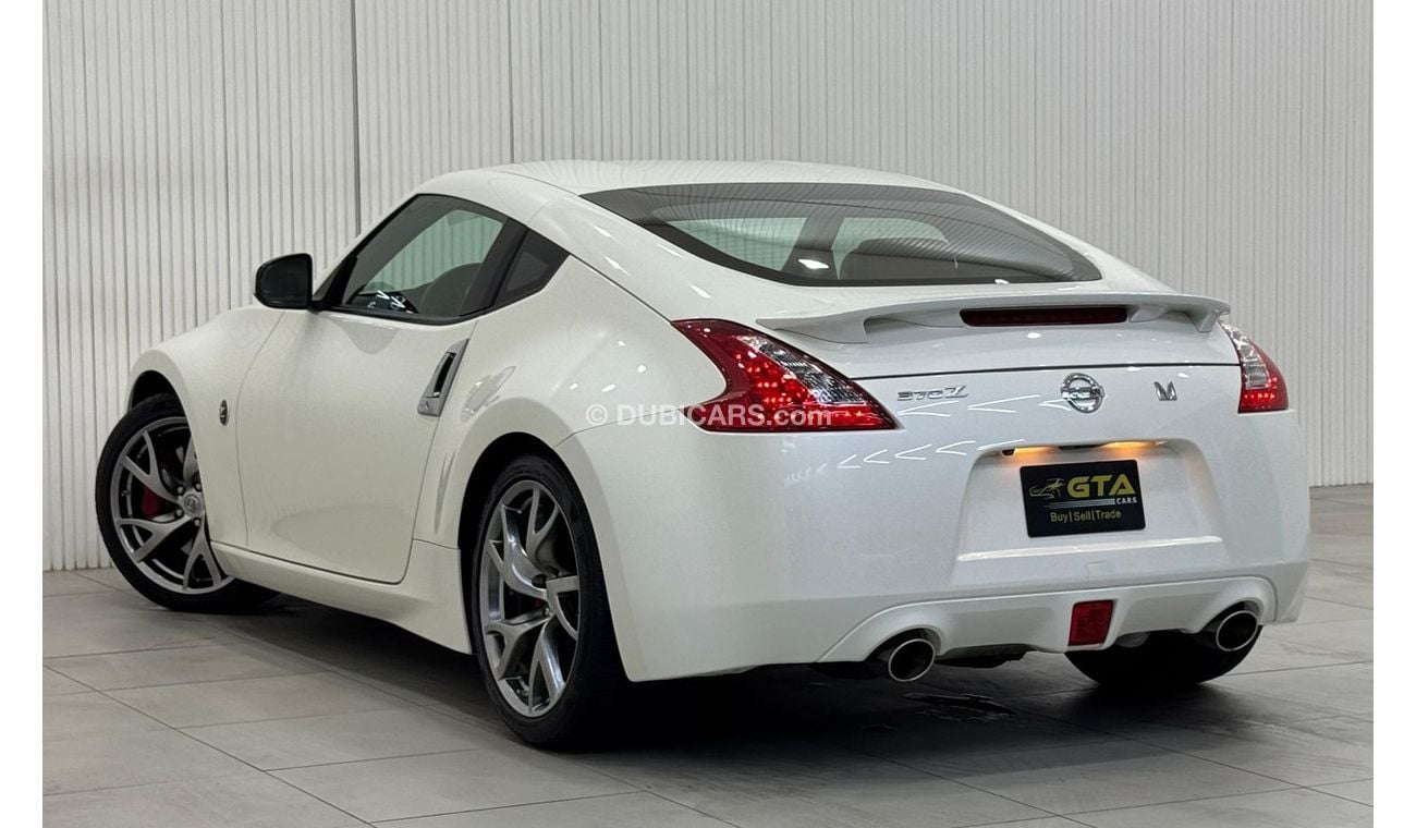 نيسان 370Z Std 3.7L (324 HP) Coupe 2016 Nissan 370z Coupe, Service History, Very Low Kms, GCC