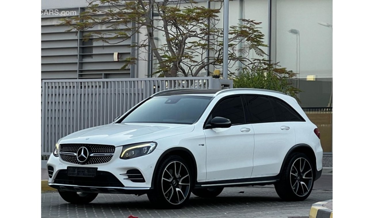 Mercedes-Benz GLC 43 MERCEDES GLC-43 GCC 2017 ORGINAL PAINT // ACCIDENT FREE // PERFECT CONDITION