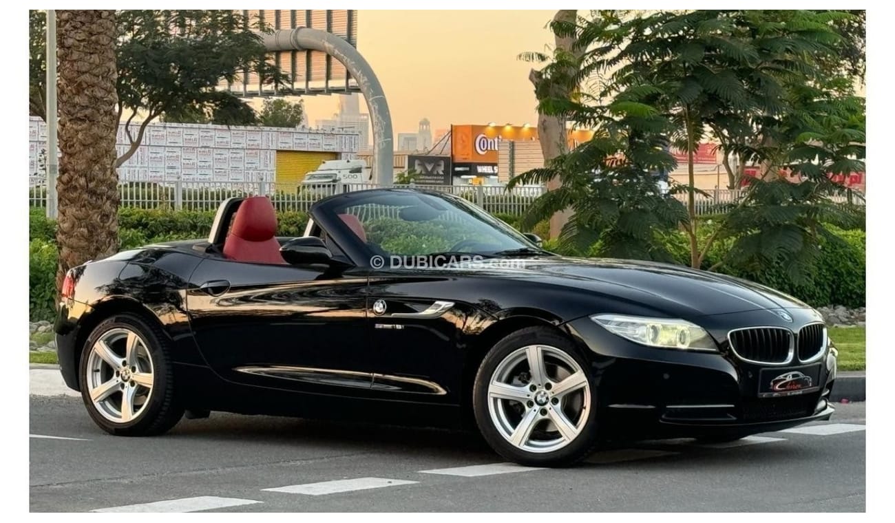 BMW Z4 sDrive 18i BMW Z4 2015 GCC 2.0L S DRIVE 18i CONVERTIBLE LOW MILEAGE IN PERFECT CONDITION