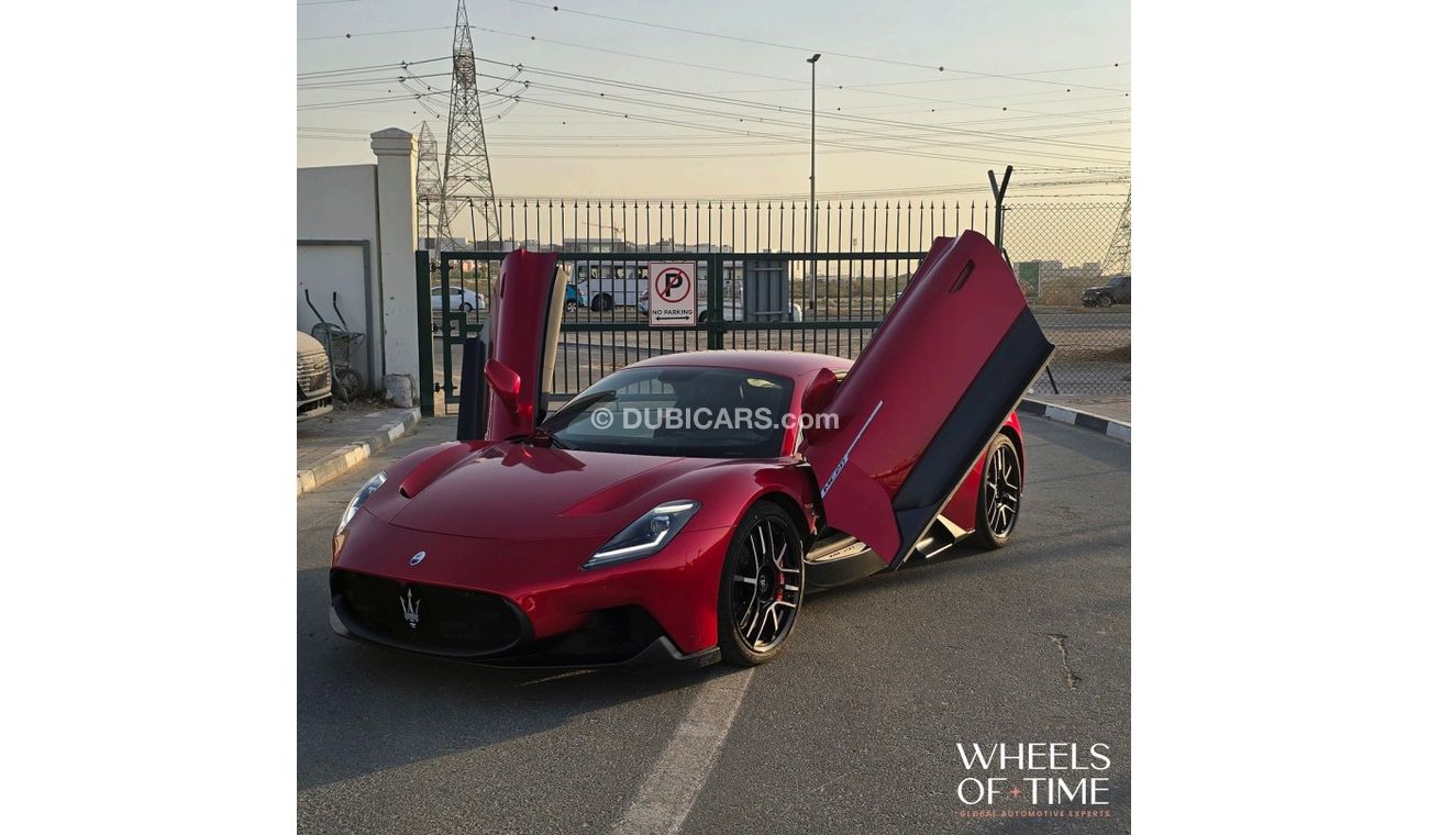 مازيراتي MC20 2022 Maserati MC20