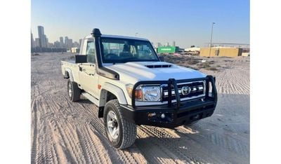 Toyota Land Cruiser Pick Up Diesel 4.5 Liter Right Hand Drive Single Cab Manual Gear 1VD Engine