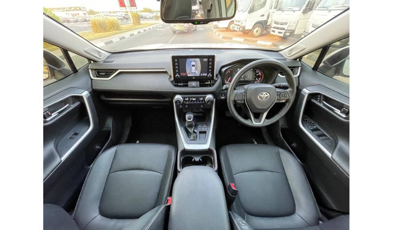 تويوتا راف ٤ Toyota Rav4 petrol 2021 Model Full option (RHD)