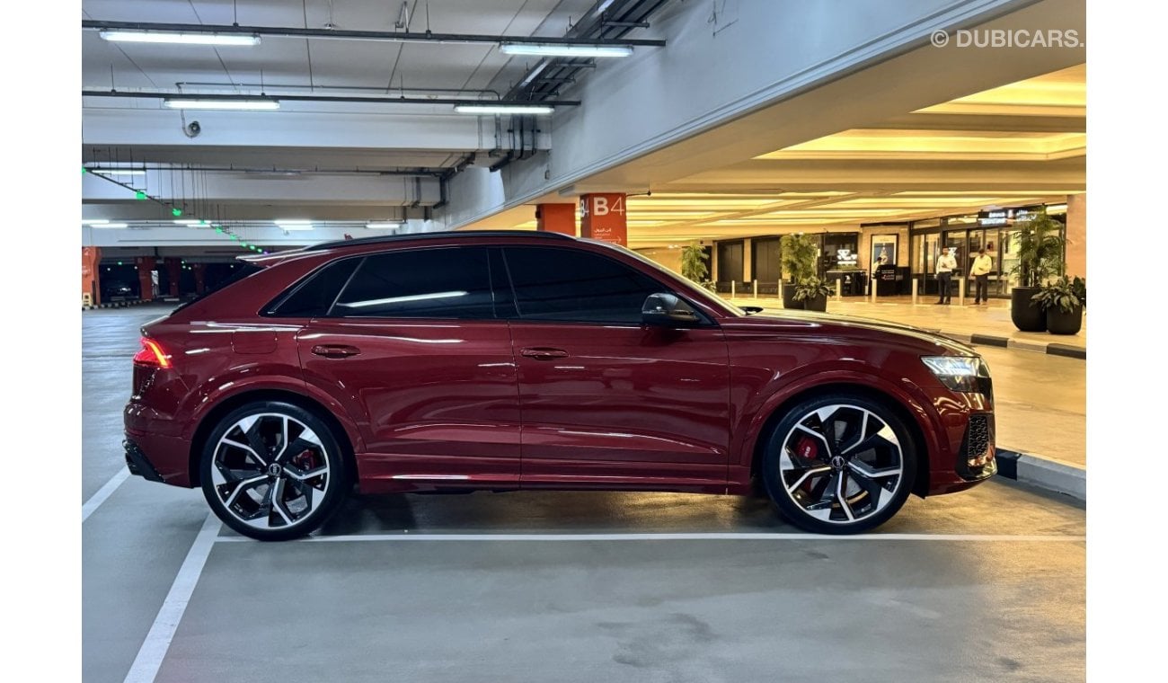 Audi RS Q8 Bang&Olufsen, Carbon package