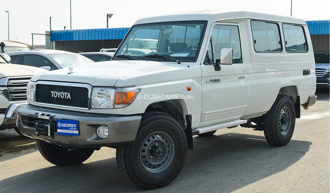 تويوتا لاند كروزر LC78 4.5 DIESEL & LC78 4.0 PETROL HARD TOP