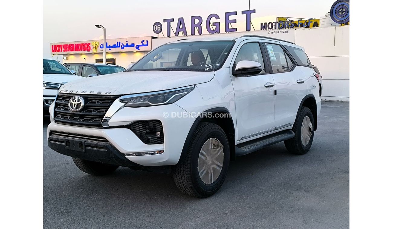 تويوتا فورتونر FORTUNER SR5  2.7L AT FULL OPTION PETROL 2024