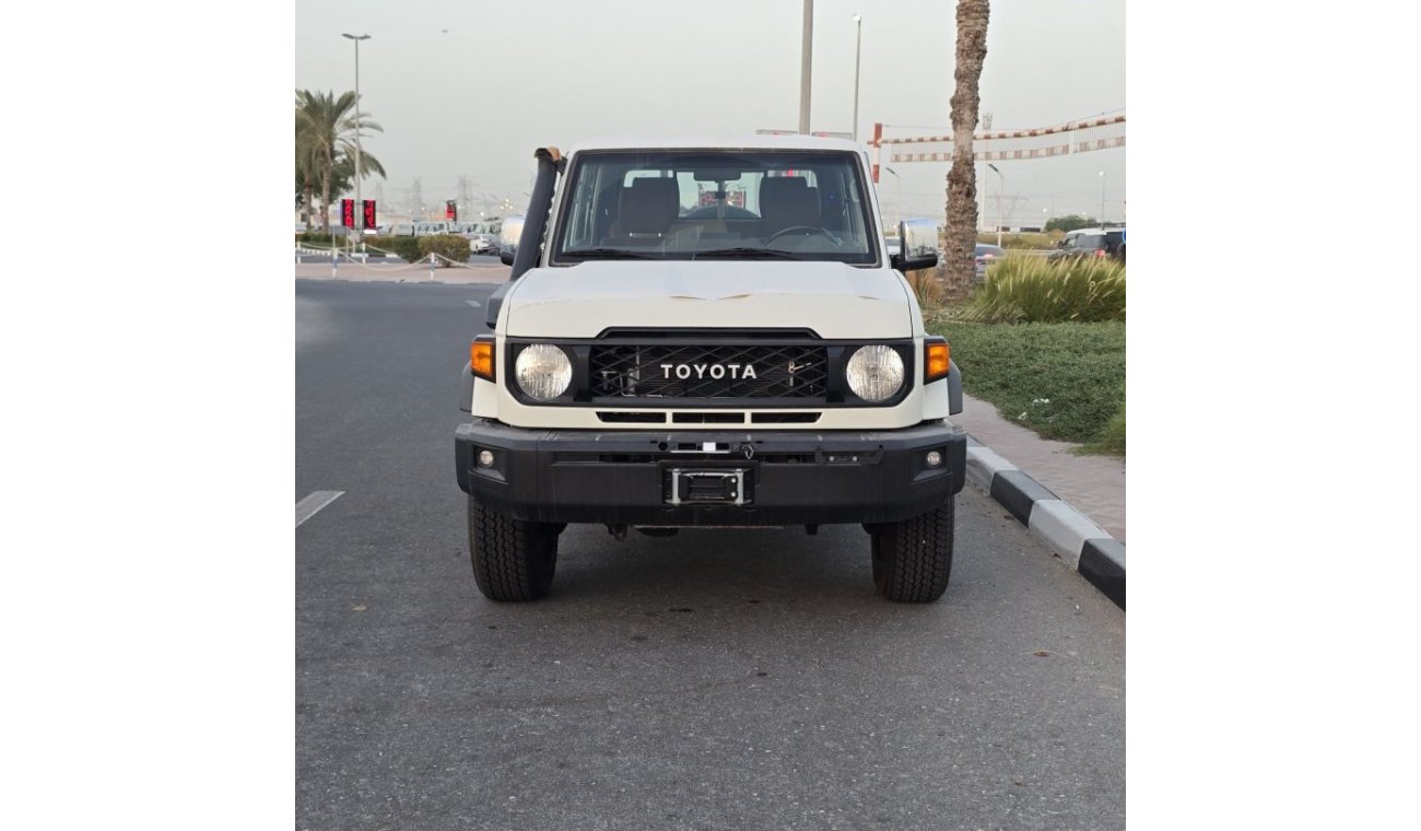 تويوتا لاند كروزر هارد توب 2024 Land Cruiser LC79 2.8L Diesel DC AT Full option