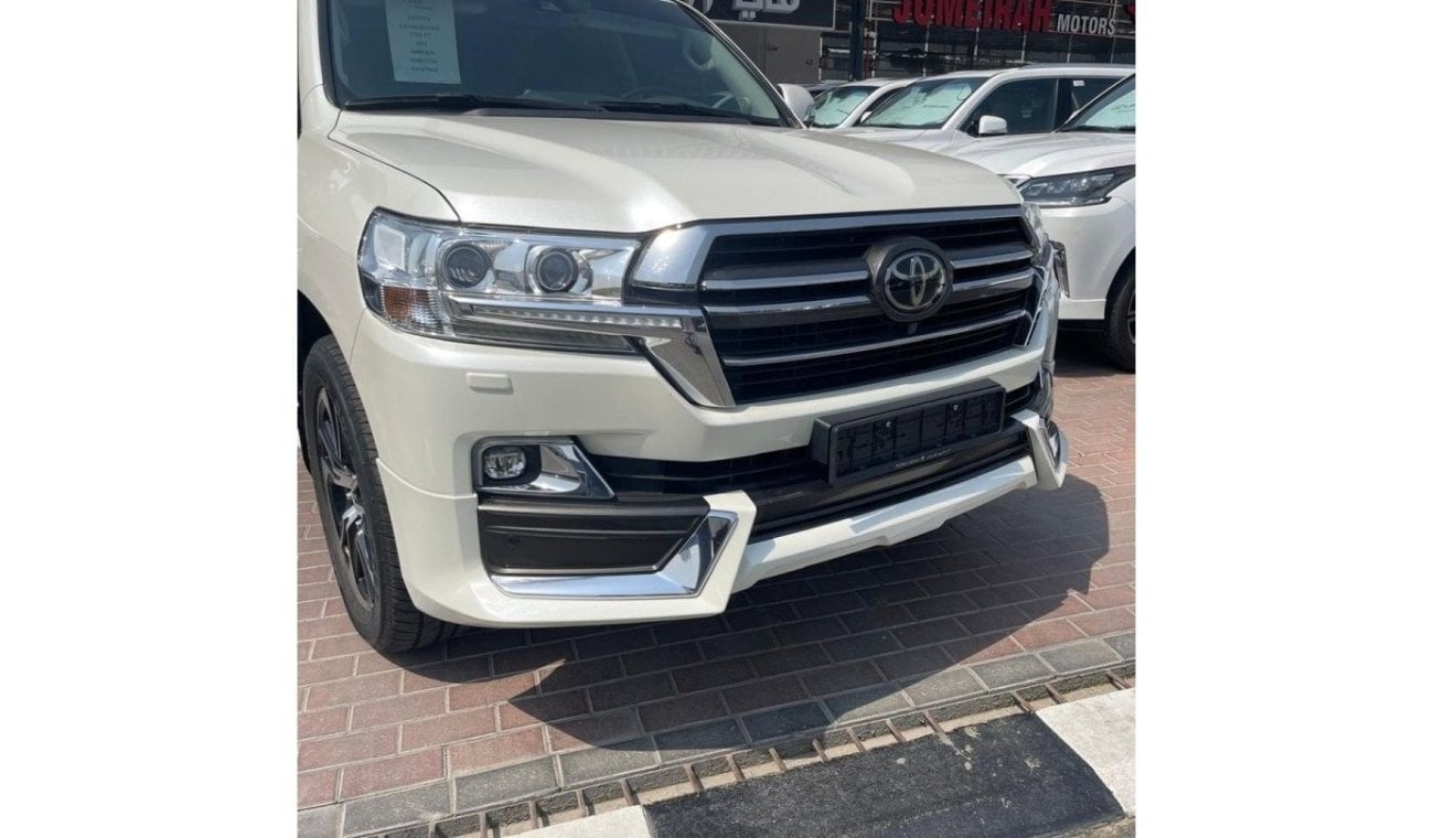 Toyota Land Cruiser TOYOTA LANDCRUISER VXR 5.7 GRAND TOURING