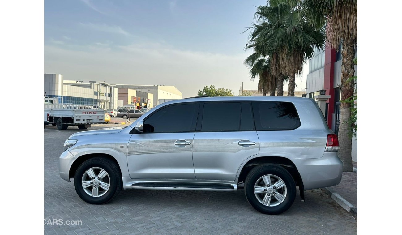 Toyota Land Cruiser تويوتا لاندكروزر GXR V8 خليجي 2009