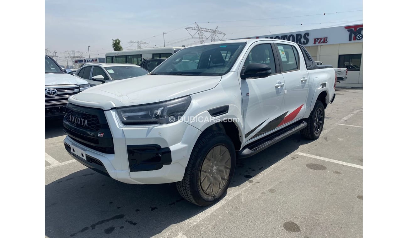 تويوتا هيلوكس TOYOTA HILUX 2.8 GRS WHITE 2023