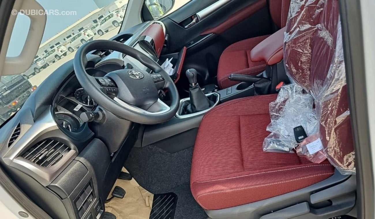 تويوتا هيلوكس TOYOTA HILUX 2.7L PETROL MANUAL 2025 MODEL GCC