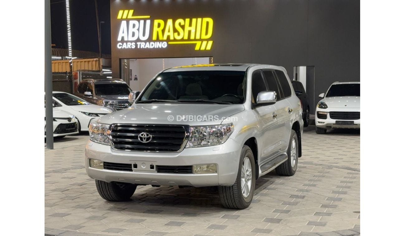 Toyota Land Cruiser GXR V8