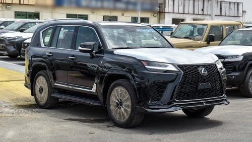 Lexus LX600