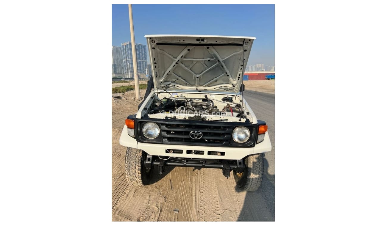 Toyota Land Cruiser Hard Top