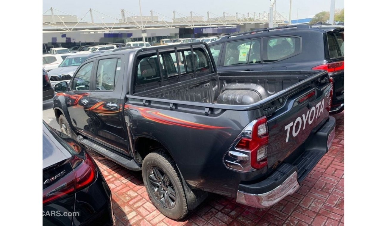 تويوتا هيلوكس TOYOTA HILUX 2.4L V4 4X4 AT FULL OPTION WITH PUSH START