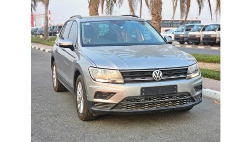 Volkswagen Tiguan SE English