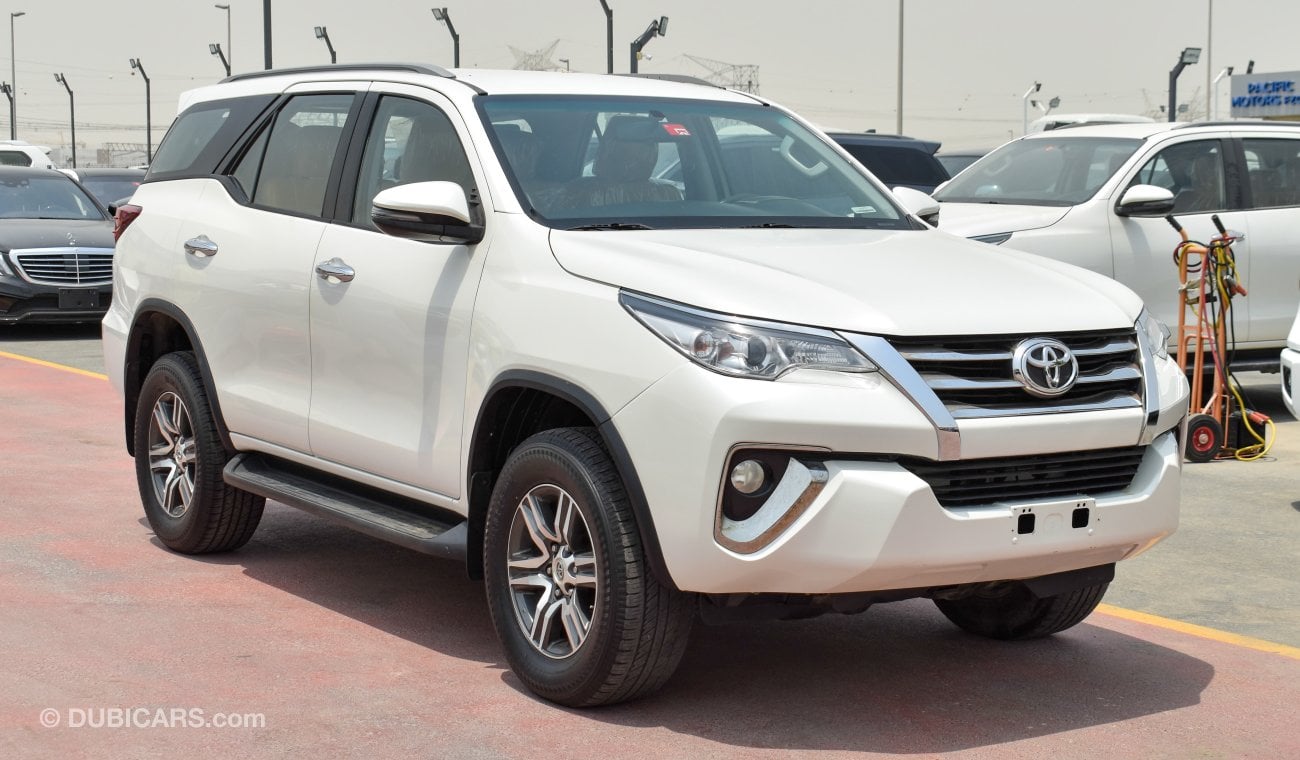 Used Toyota Fortuner EX.R 2019 for sale in Dubai - 750364