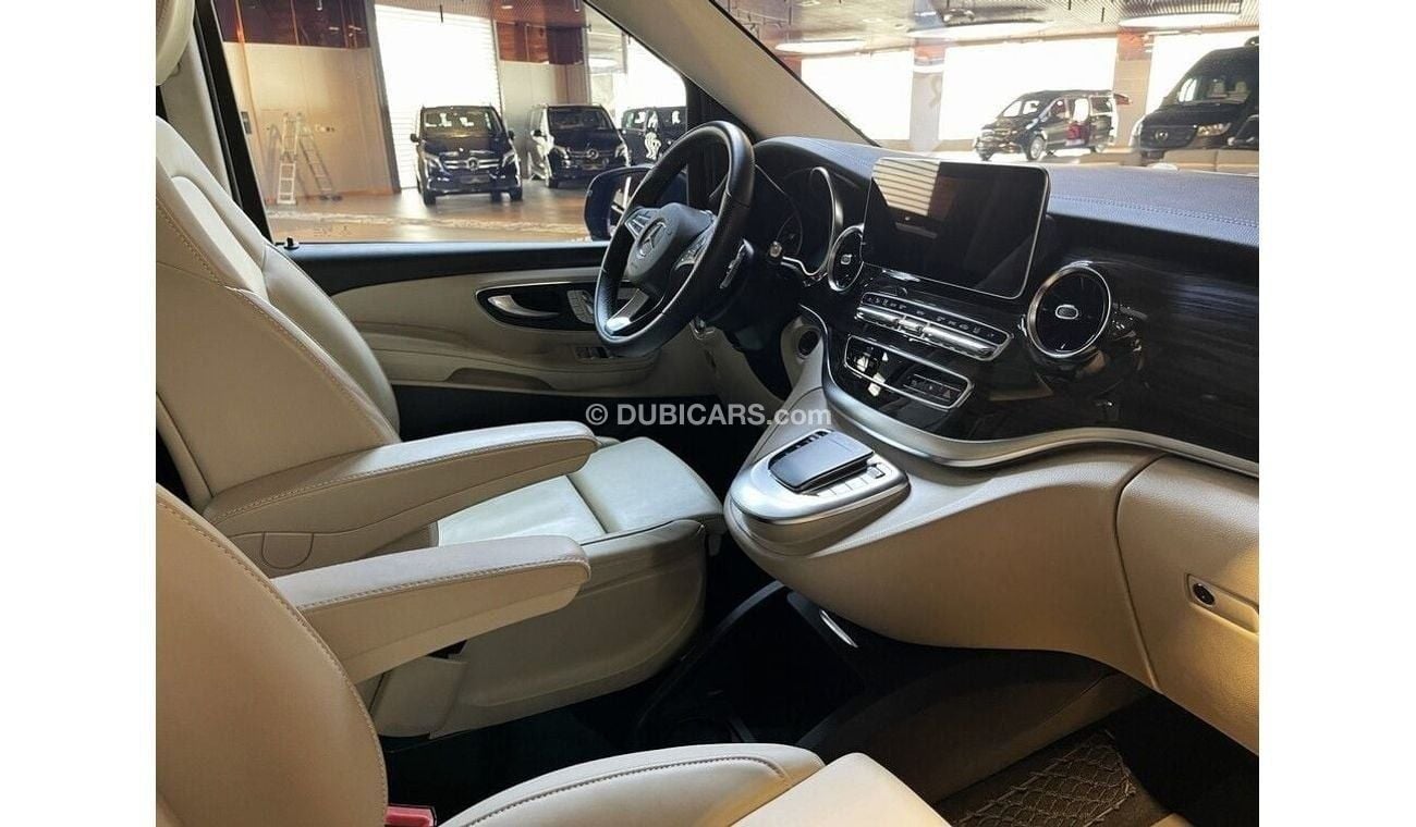 مرسيدس بنز V 250 Maybach Body Kit I Immaculate Condition