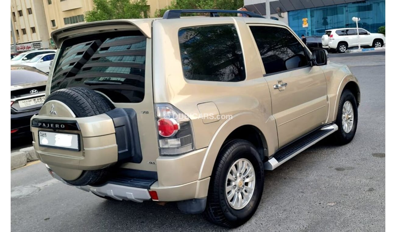 Mitsubishi Pajero PAJERO 2013 GCC 2 DOOR  LOW MILEAGE